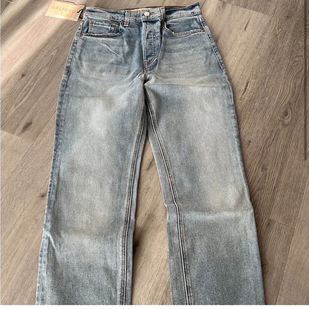 New GRLFRND Cassidy Midrise Straight Jeans In la brea Size 27 - Picture 2 of 9